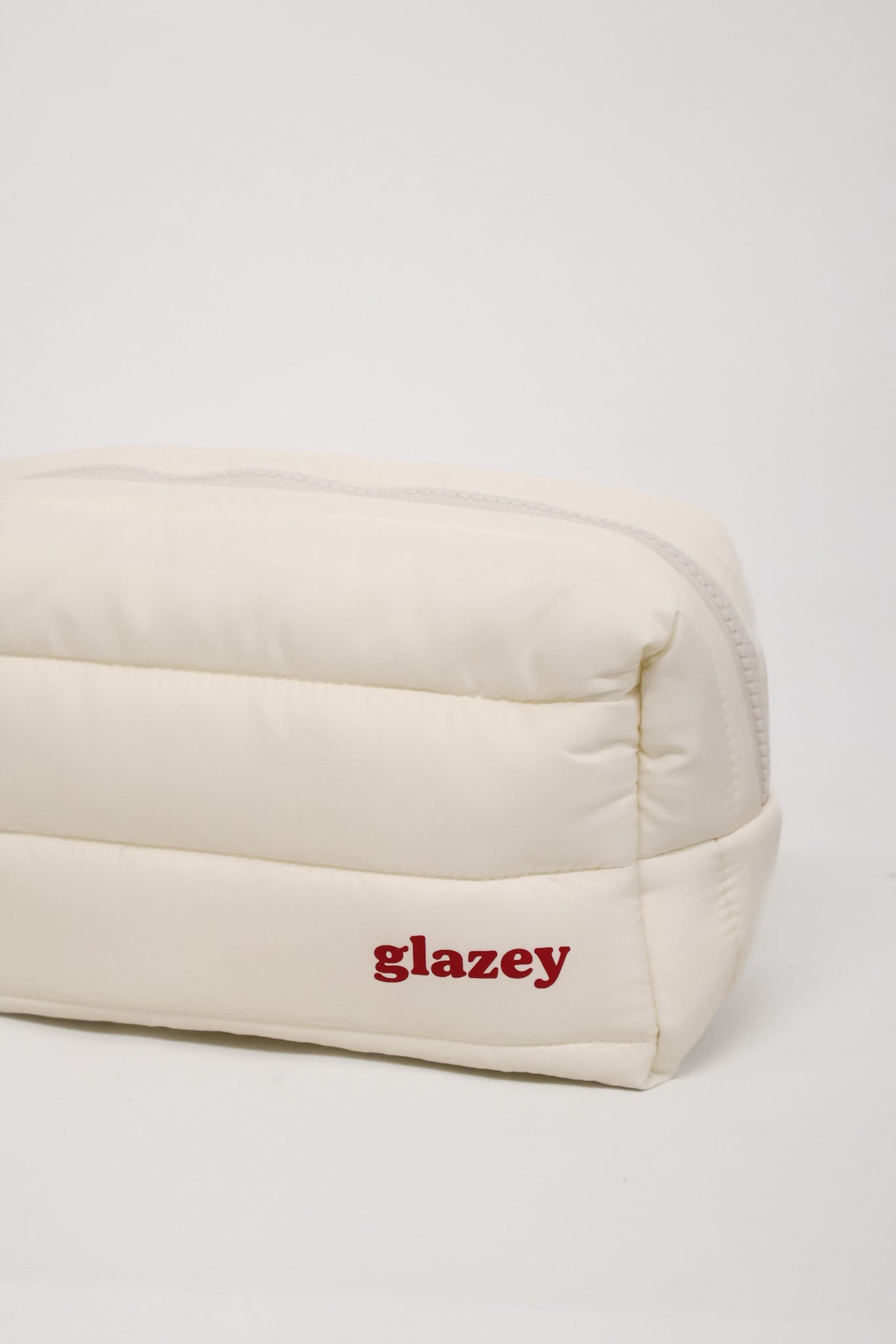 GLAZEY MAKEUP BAG CREAM - Fayt The Label