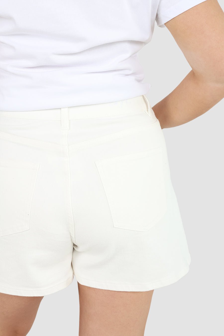 GREER DENIM SHORT WHITE - Fayt The Label