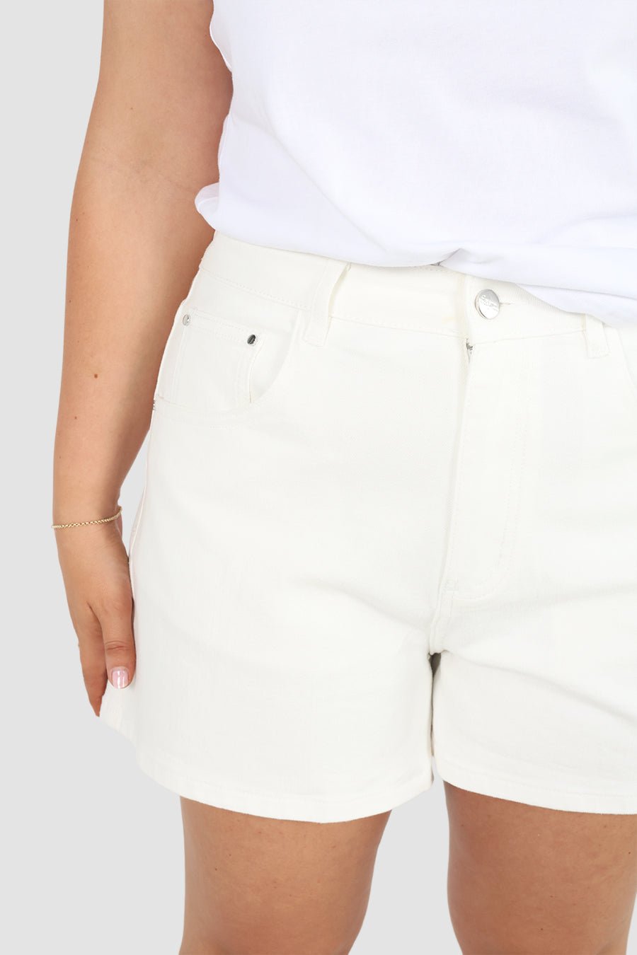GREER DENIM SHORT WHITE - Fayt The Label
