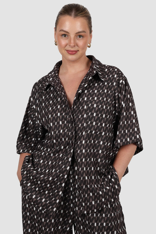 INDA SHIRT BROWN GEO - Fayt The Label