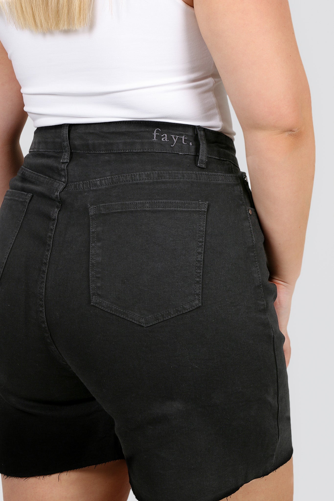 JAGGER DENIM SHORT BLACK WASH - Fayt The Label