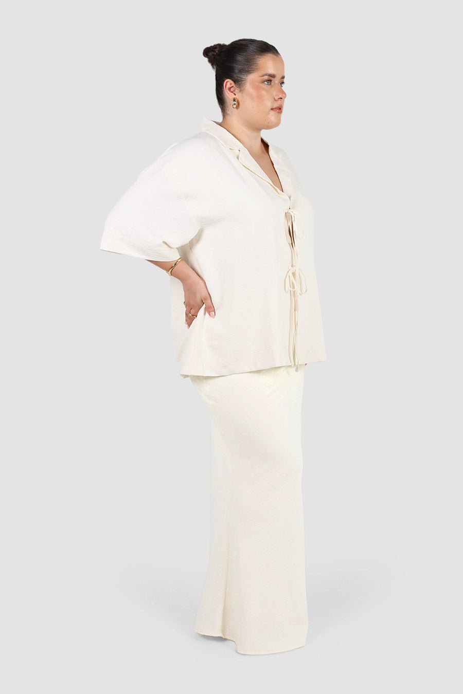 JUNIE OVERSIZED SHIRT BUTTERCREAM - Fayt The Label