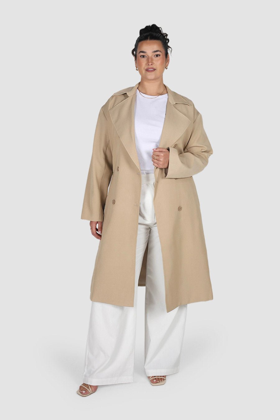 【未使用】定価132,000円　CINOH　Finx Trench Coat BACK IN STOCK 10/10] FW20 Simple Trench Coat Hazelnut - KINDERSALMON