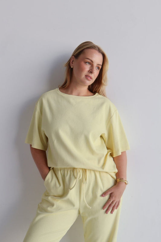 NOLYN TEE SOFT YELLOW - Fayt The Label