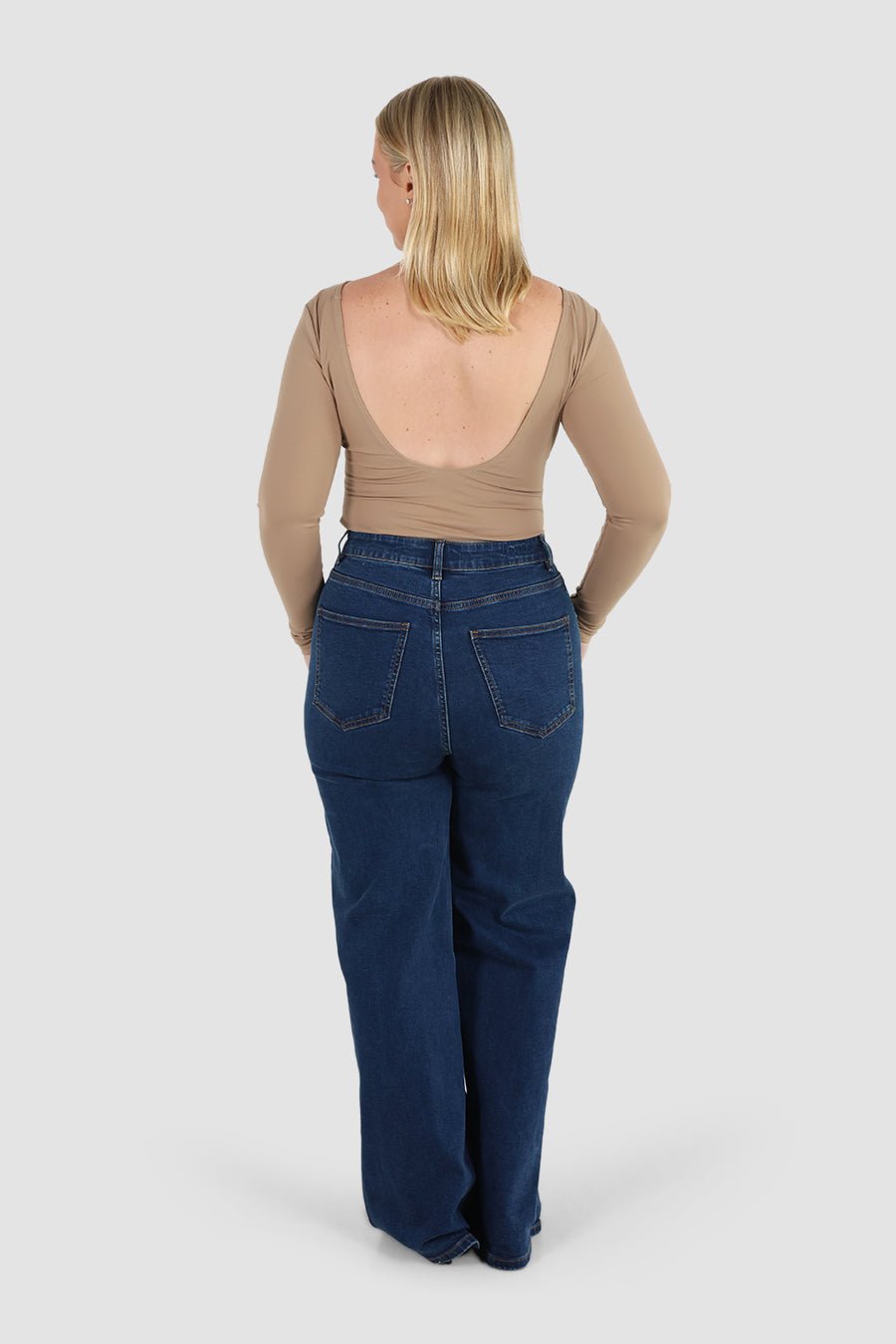 SCOOP BACK BODYSUIT COFFEE - Fayt The Label