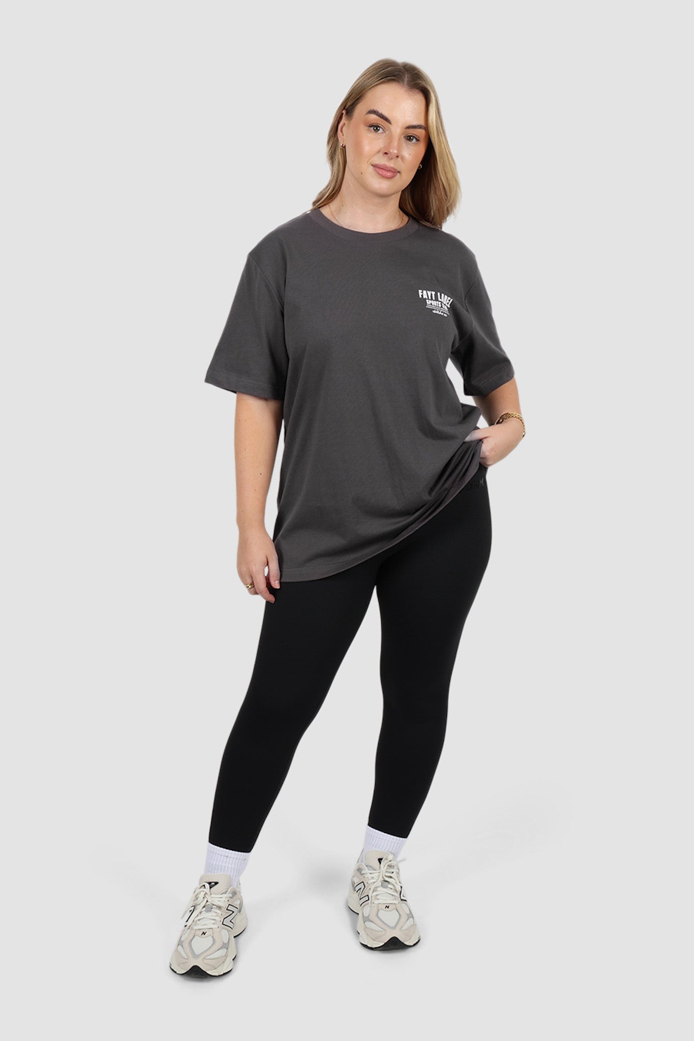 SIGNATURE LOGO TEE CHARCOAL - Fayt The Label