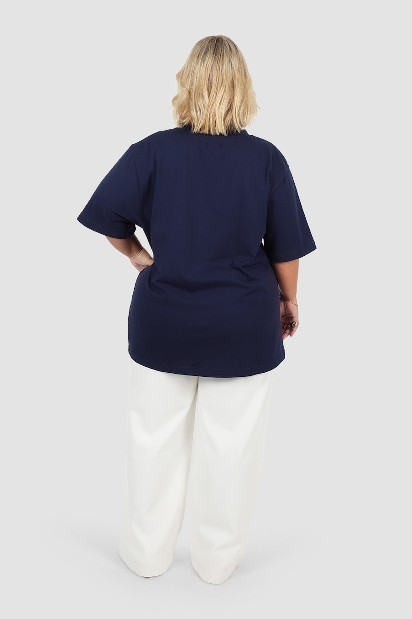 SIGNATURE TEE NAVY - Fayt The Label