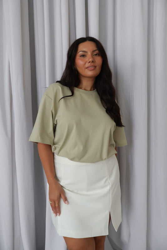 SIGNATURE TEE SOFT SAGE - Fayt The Label