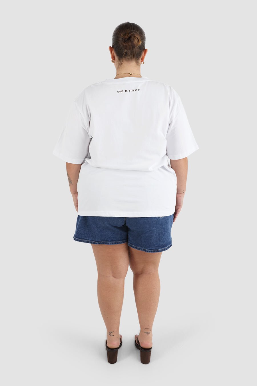 SOFT IS STRONG SIGNATURE TEE WHITE - Fayt The Label