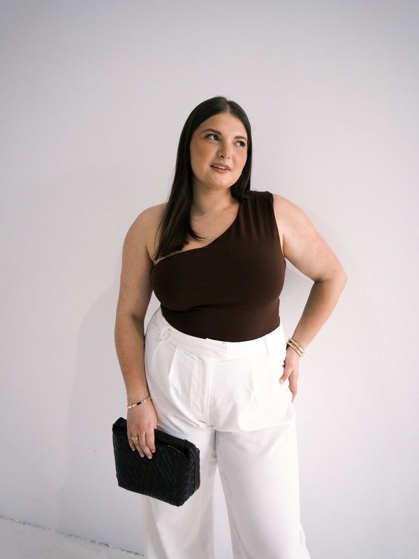 SULLIVAN ONE SHOULDER TOP CHOC - Fayt The Label