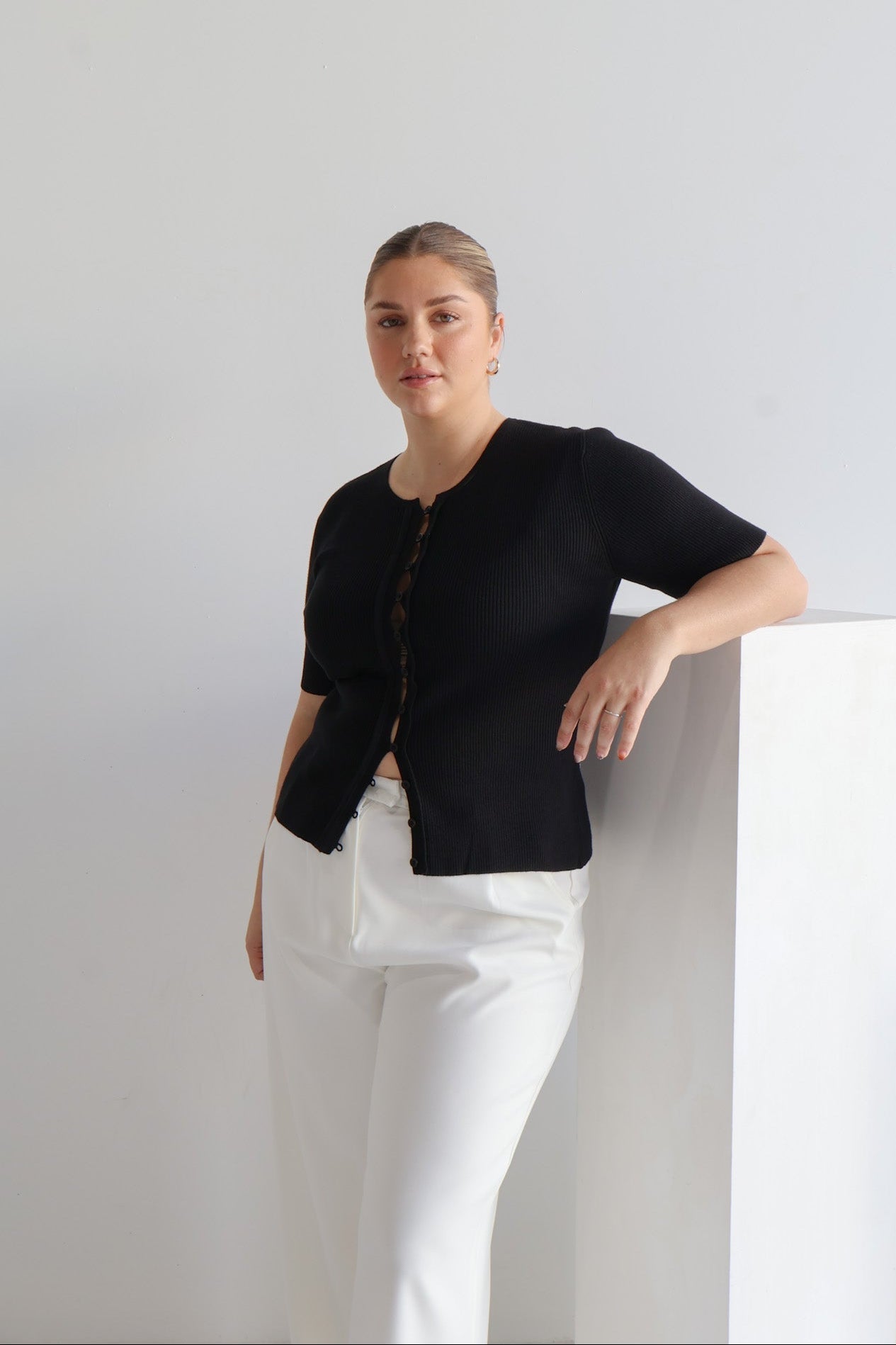 WREN S/S KNIT TOP BLACK - Fayt The Label
