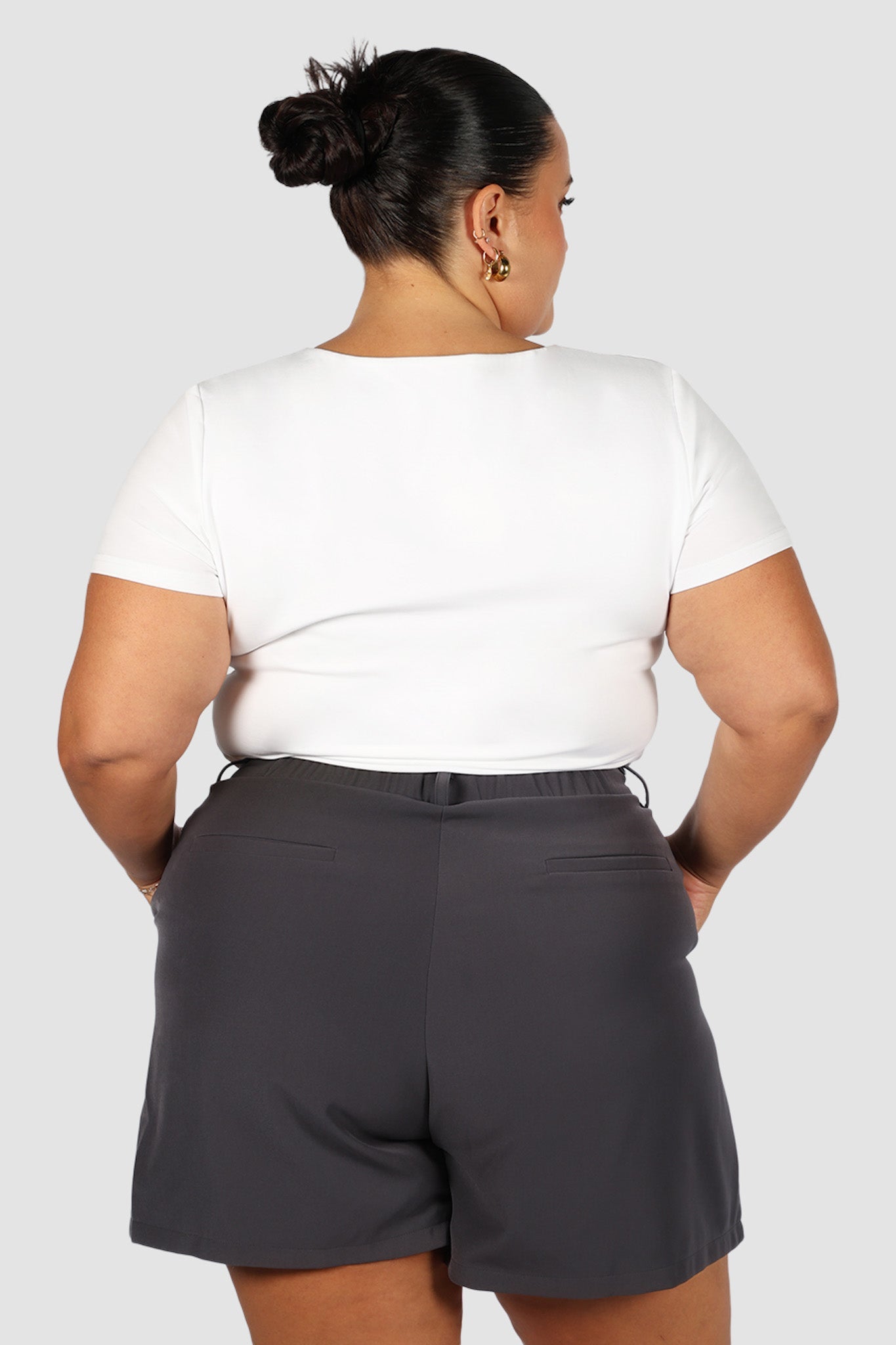 WYATT SHORT DEEP CHARCOAL - Fayt The Label