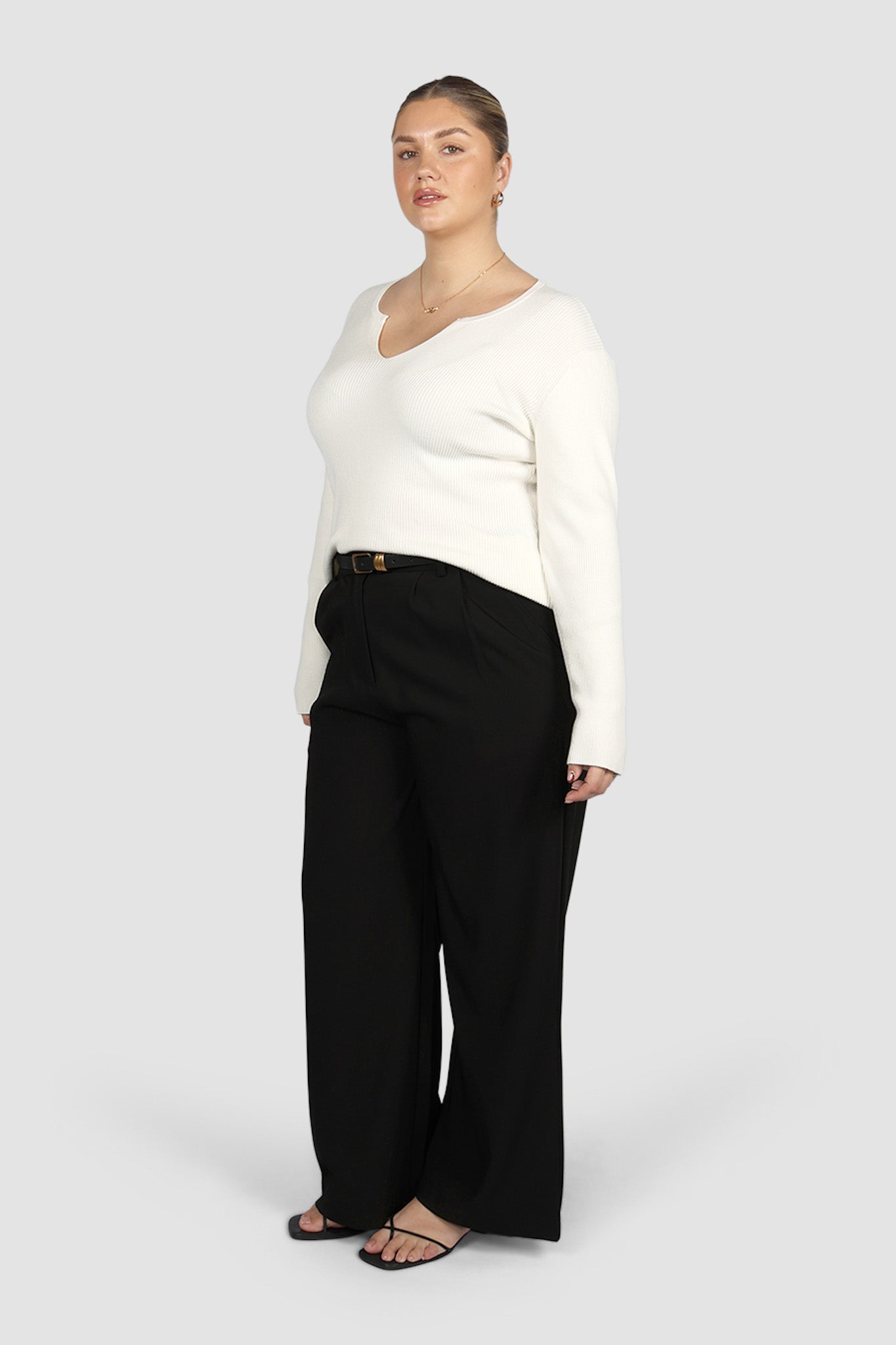 ZERRA KNIT TOP WHITE - Fayt The Label