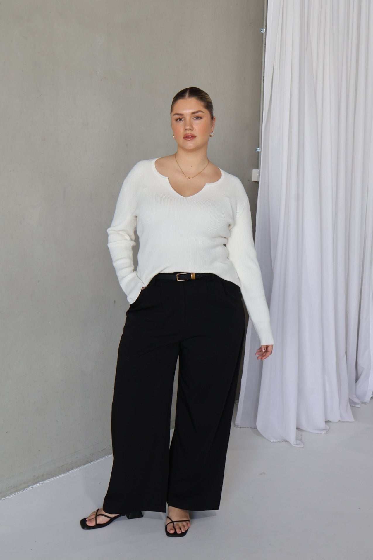 ZERRA KNIT TOP WHITE - Fayt The Label