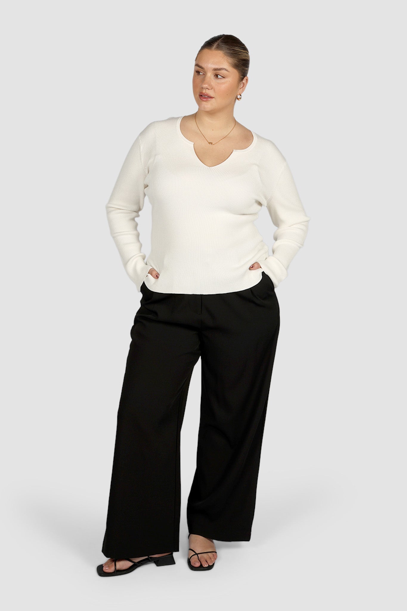 ZERRA KNIT TOP WHITE - Fayt The Label