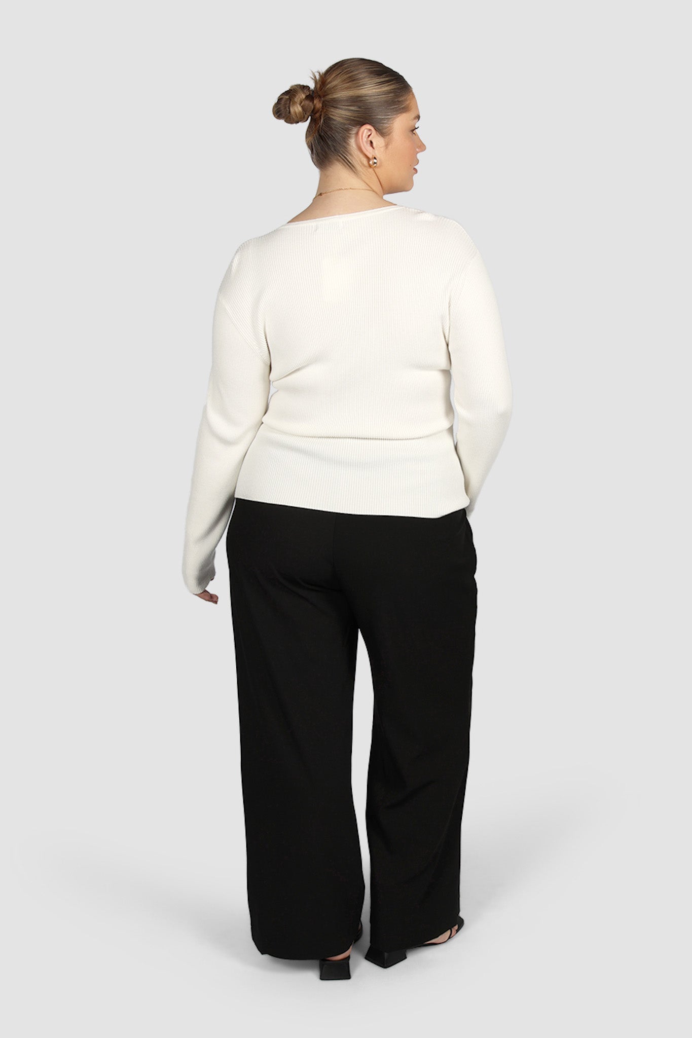ZERRA KNIT TOP WHITE - Fayt The Label