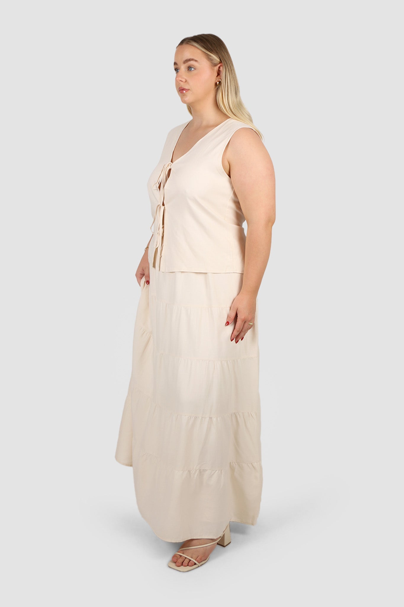 ZYLA TIERED MAXI SKIRT NEUTRAL - Fayt The Label