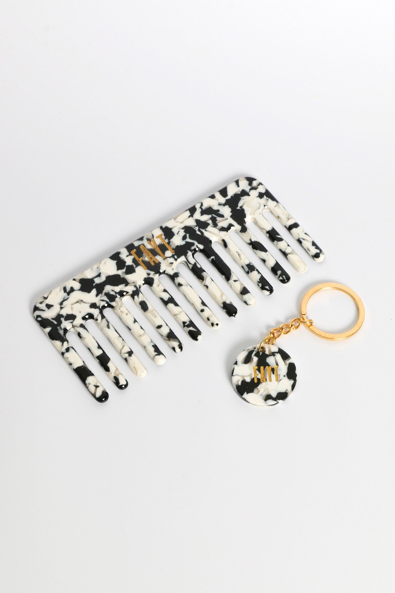 COMB AND KEYRING DUO MONOCHROME